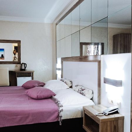 Adjara Boutique Hotel Batumi Exterior photo